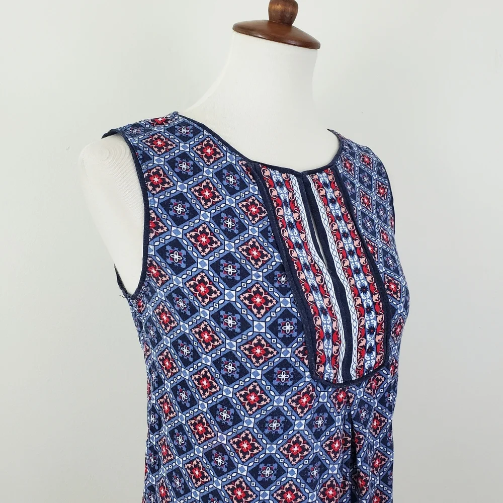 Max Studio Split Neck / Keyhole Top - Picture 9 of 12